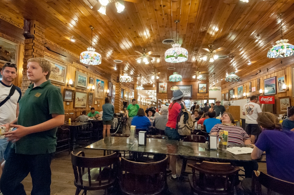 "Wall Drug" (SD)